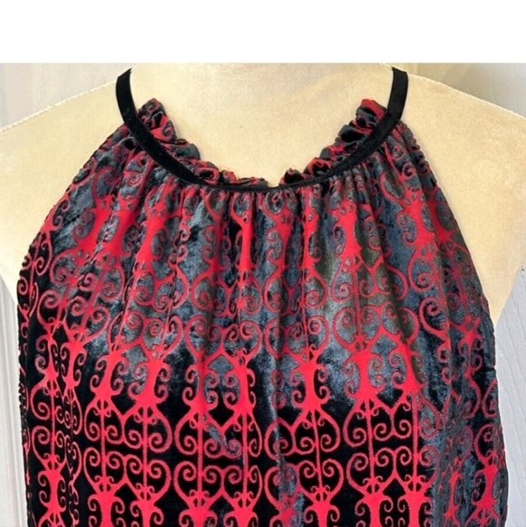 NWT Max STUDIO Red and Black Jacqueart VelvetHalter Top MED - Picture 9 of 13
